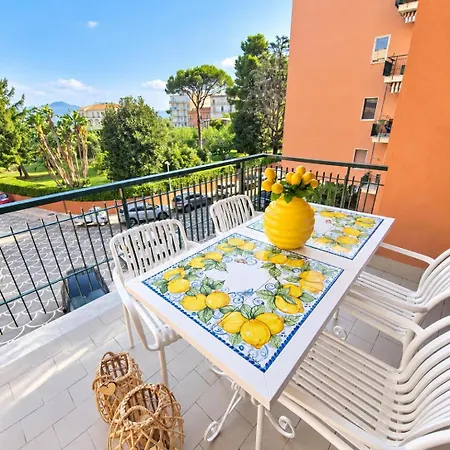 Appartamento Spacious And Charming Oasis In Center