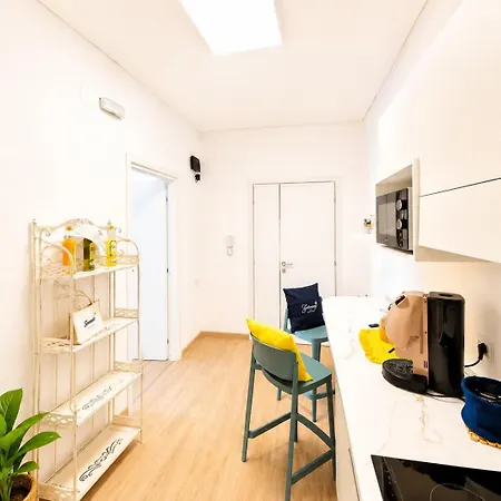 Appartamento Spacious And Charming Oasis In Center