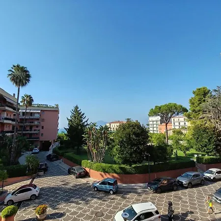 Appartamento Spacious And Charming Oasis In Center