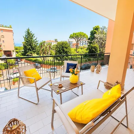 Spacious And Charming Oasis In Center Appartamento *