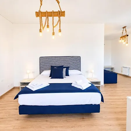Spacious And Charming Oasis In Center Appartamento Sorrento
